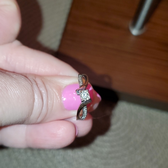 Diamond ring - Picture 2 of 3